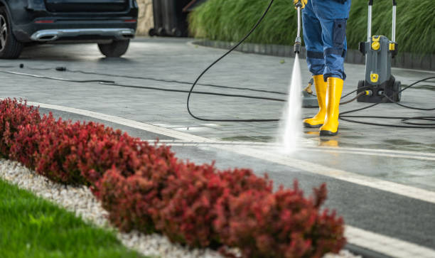 Best Window and Screen Pressure Cleaning in Quinebaug, CT